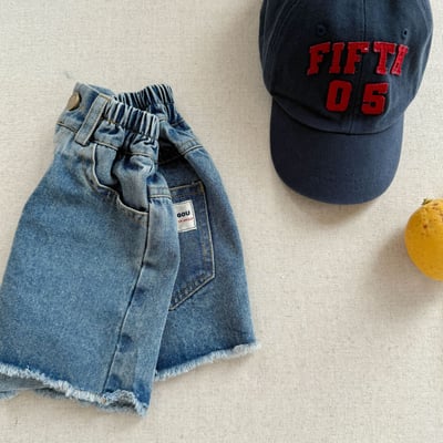 經典簡約下擺抽鬚牛仔五分褲12