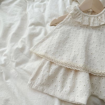 質感簍空刺繡荷葉領套裝13