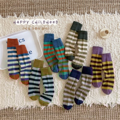 韓系學院風條紋中筒襪1