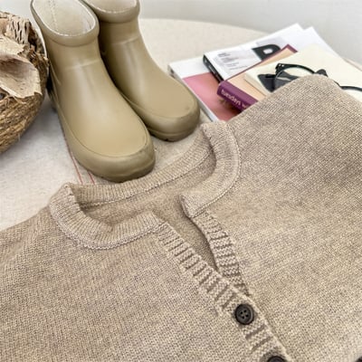 韓系簡約素色針織開衫9