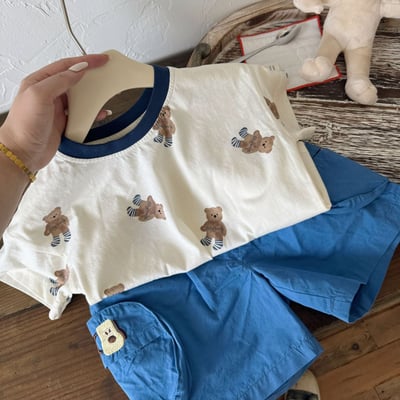 門市熱銷-滿版小熊滾邊短T4