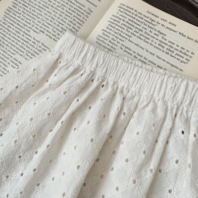 質感簍空刺繡荷葉領套裝9