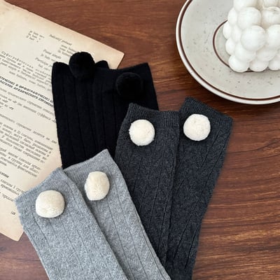 毛球點膠中筒襪2