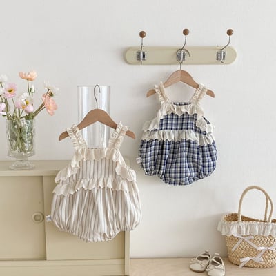 韓系雕花花邊格子包屁衣6