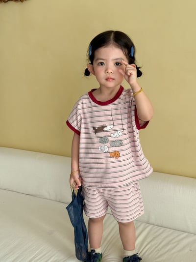 六隻小魚條紋套裝21