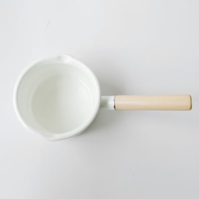 《日系加厚琺瑯雙漏嘴木柄鍋》15cm/1100ml7