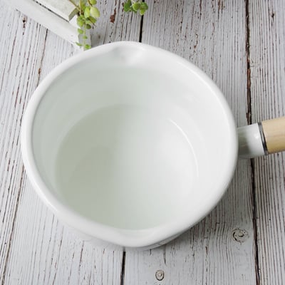 《日系加厚琺瑯雙漏嘴木柄鍋》15cm/1100ml5