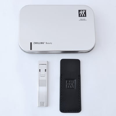 《 德國雙人牌 袖珍薄型指甲刀/鐵盒組》42440-000-02