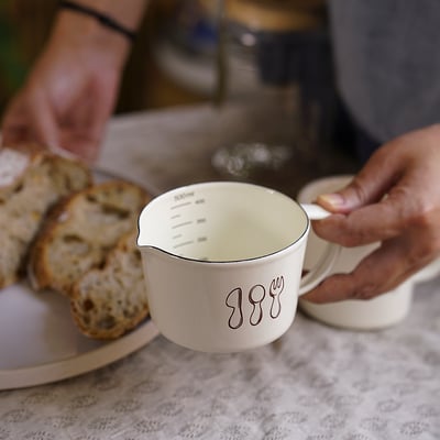 《刀叉系列 - 琺瑯量杯》500ml3