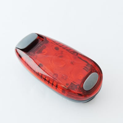 《LED夜間安全警示燈》跑步燈/綁腿燈/內附2顆電池8