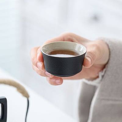 《陶瓷側把壺旅行茶具套組》附收納包9