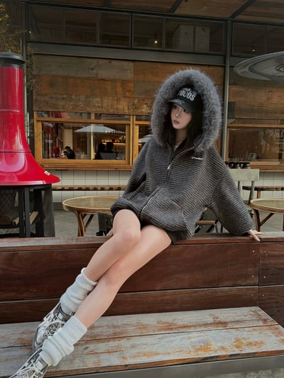 冬季高階條紋大毛連帽外套3