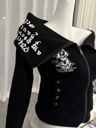 設計感大翻領小眾不撞款上衣10