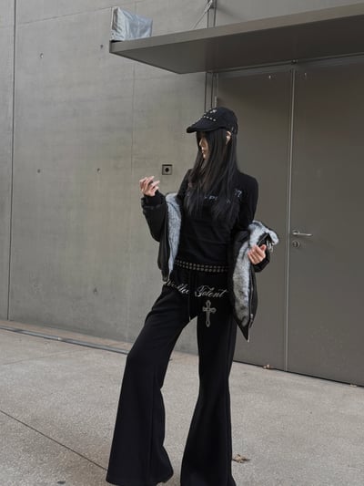 修身十字印花喇叭寬褲3