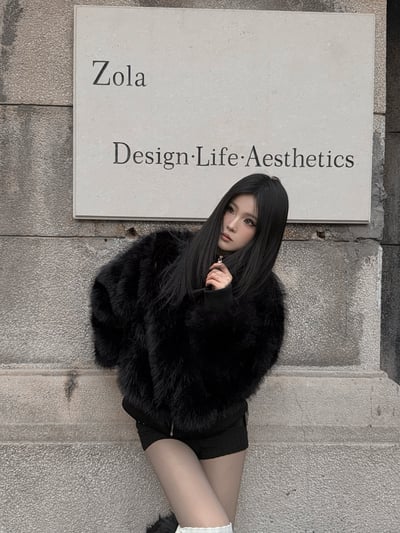 高級感御姐黑毛高領外套7