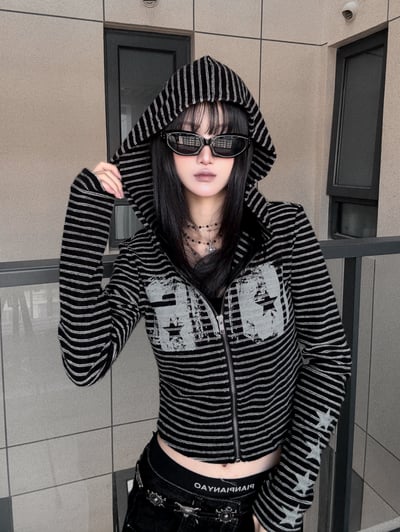 小眾修肩條紋連帽上衣2