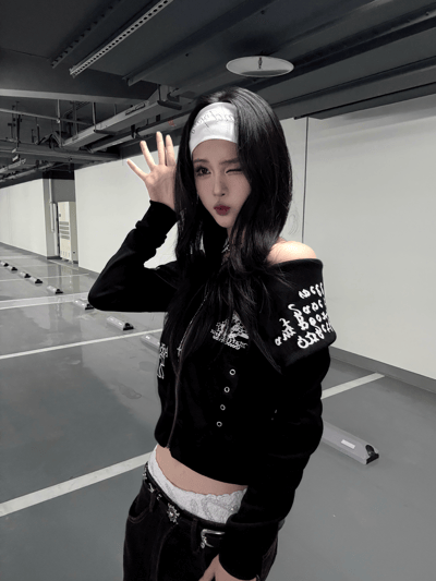 設計感大翻領小眾不撞款上衣1