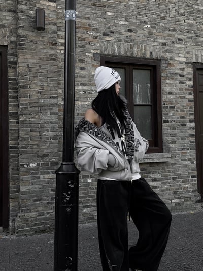 重磅！質感灰色豹紋巨大毛邊外套10