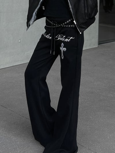 修身十字印花喇叭寬褲1