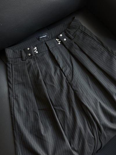 質感彎刀雙摺垂感西裝褲9