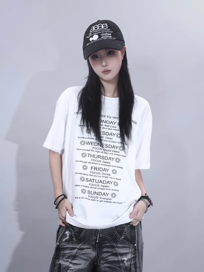 韓系小眾字母印花圓領T恤1