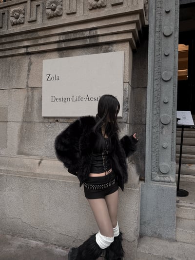 高級感御姐黑毛高領外套4