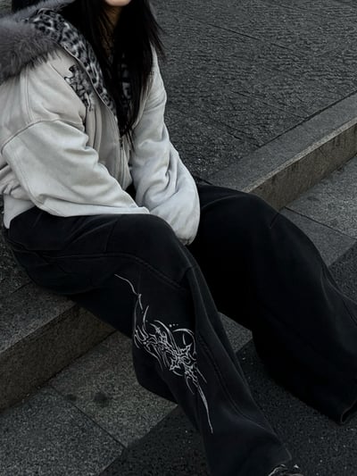 高質量小眾垂感刺繡彎刀褲4