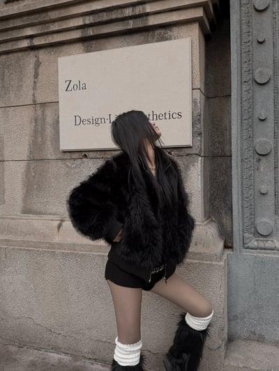 高級感御姐黑毛高領外套2