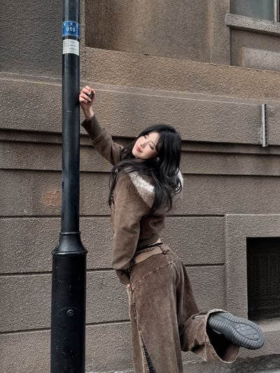 美拉德高領內刷毛合身外套（可拆毛帽）4