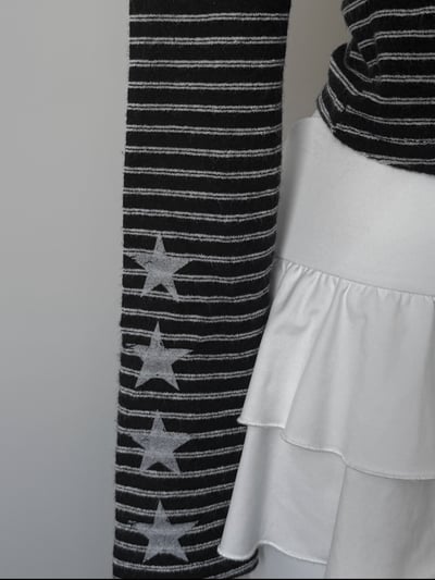 小眾修肩條紋連帽上衣6