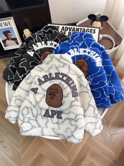 BAPE羊羔絨外套｜2