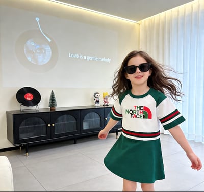 The套裝/連身裙｜蜜蜂3