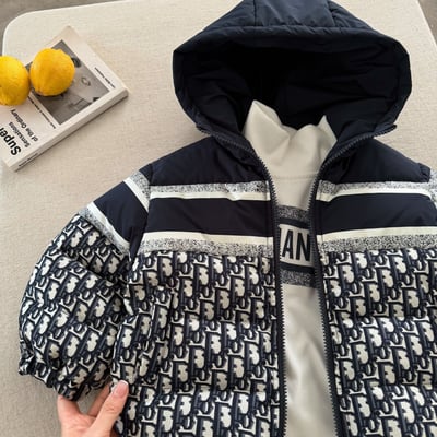 短款羽絨外套｜眼睛1