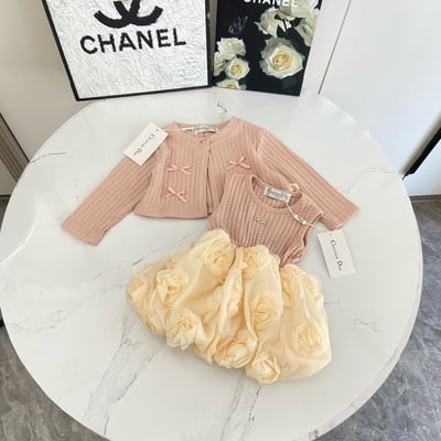 迪奧寶寶套裝｜貝殼2