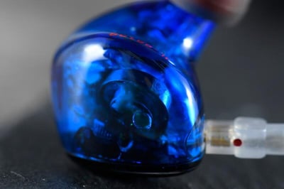 Aroma Jewel 旗艦級混合單元耳機4