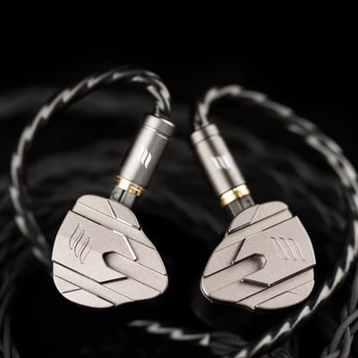 Effect Audio - PERSEUS - 九單體 四混合架構 入耳式耳機1