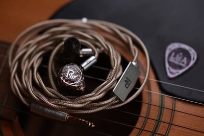 LUA - GAZE 凝視 單晶無氧銅+單晶無氧銅鍍銀 耳機升級線3