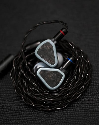 Symphonium Audio - GIANT 巨靈 耳道式耳機1