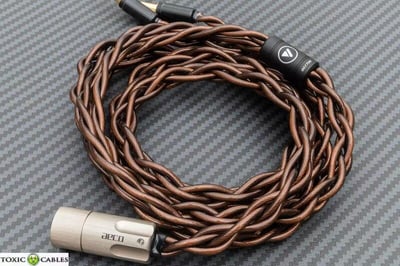 英國 Toxic cables Black Widow XL (BWXL) 黑寡婦2