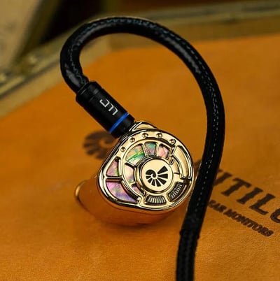 Jomo Audio Nautilus｜鸚鵡螺號 混合單元耳機4