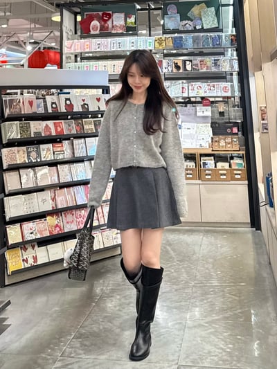 現貨 AZ15 拍照很出片！羊毛打折短裙 2色SM10