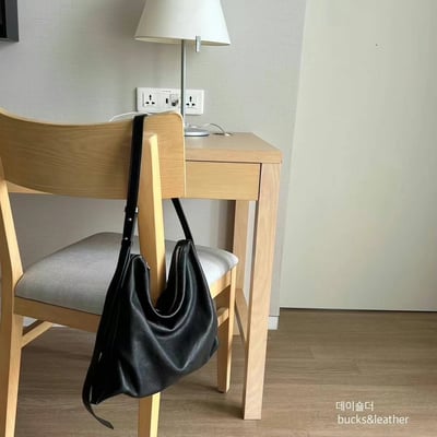 B2  BEST！Bucks&Leather 每次開團都熱賣的皺皺包 大款8