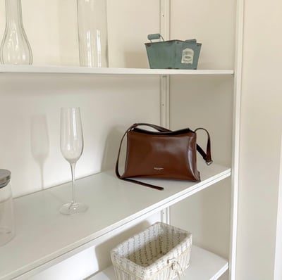 B52 Bucks&Leather  26年新皮革新色！中款 磁吸枕頭包9