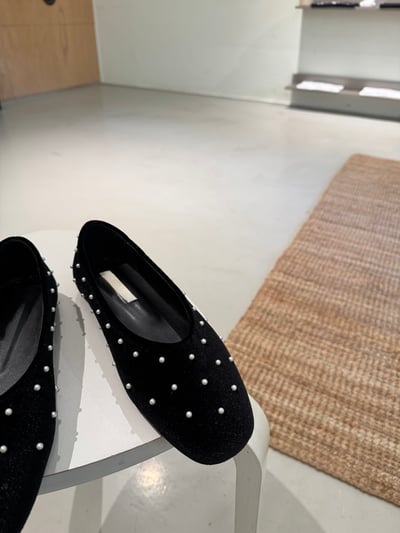 回歸) AW20 精緻絨面珍珠娃娃鞋 225-251