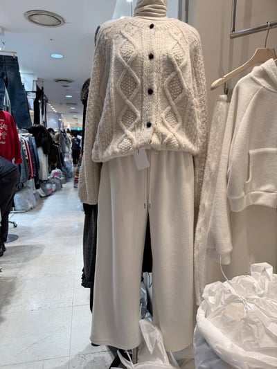 現貨 AY09 自留！細緻麻花羊駝毛開衫 2色7