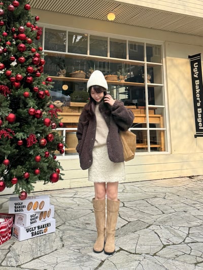 現貨 AY15 貴氣節日感毛毛短裙 2色 SM7