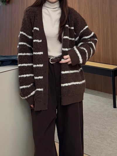 現貨 AZ04 自留！可愛捲捲毛條文罩衫 2色11