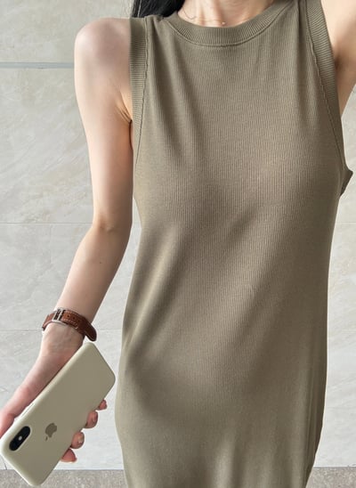 回歸) 熱銷破百！自留！微削肩彈性長洋 4色15