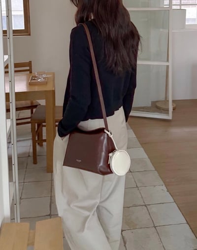 B52 Bucks&Leather  26年新皮革新色！中款 磁吸枕頭包11