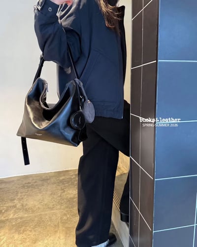 B37 Bucks&Leather  26年新款！大款 牛皮光滑亮面拉鍊托特包18